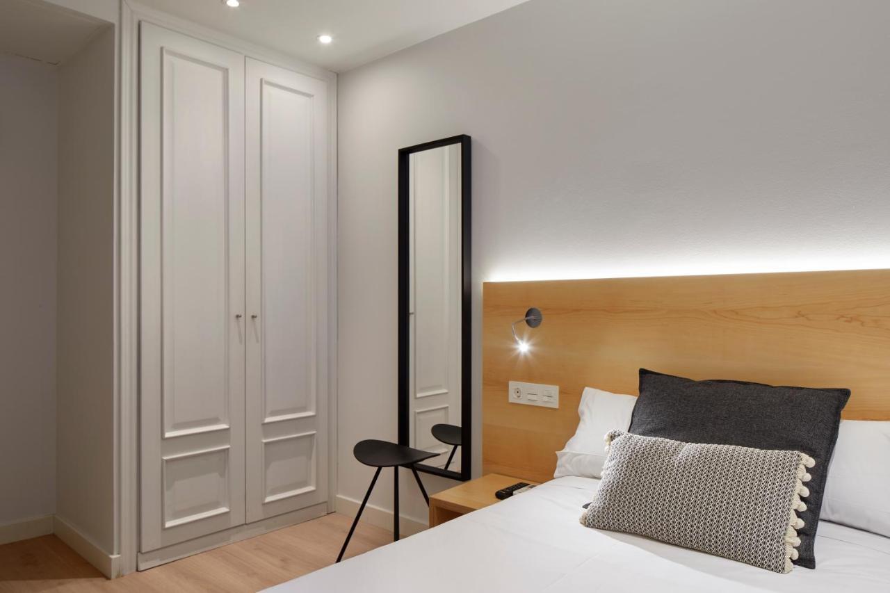 Hostal Arriazu Pamplona Exterior foto
